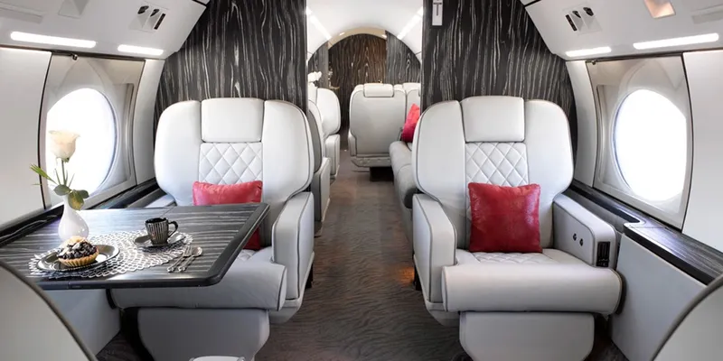 GIV-SP interior