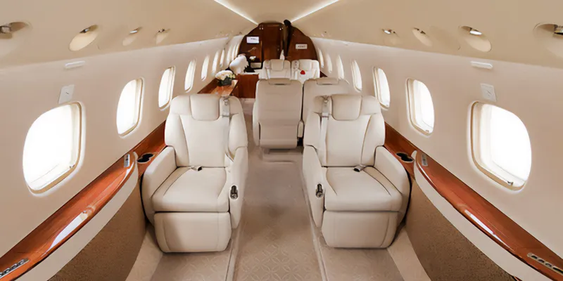 Legacy 600 interior